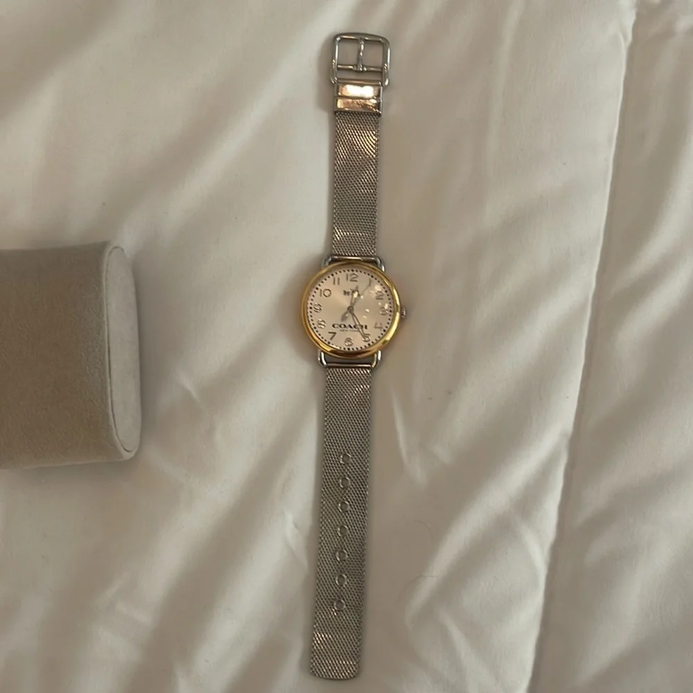 Coach Watch - Picture 2 of 5